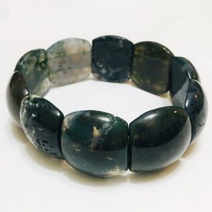 Green Jade bracelet with elastic band